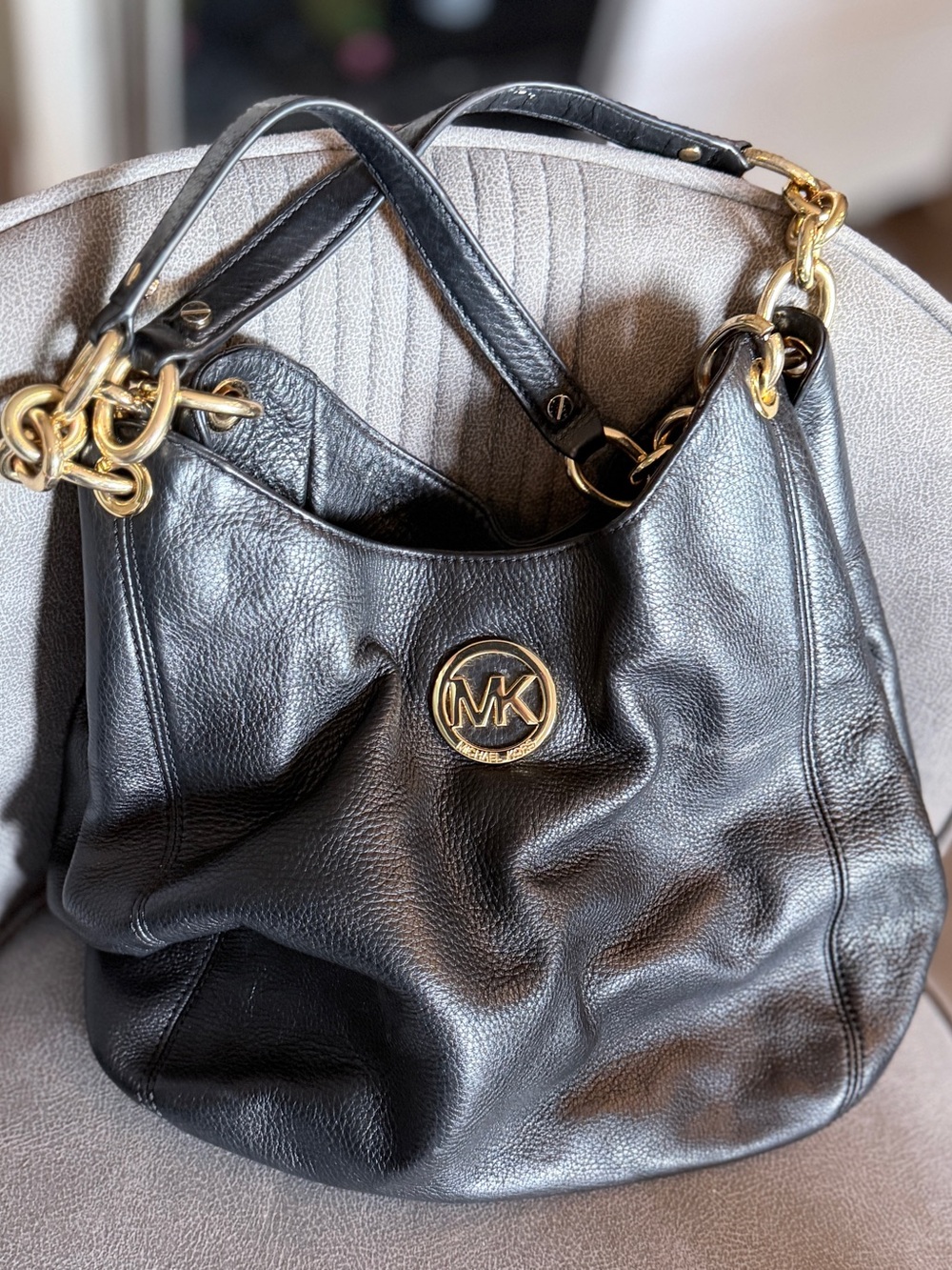 Michael Kors Large Black Leather Fulton Shoulder Hobo